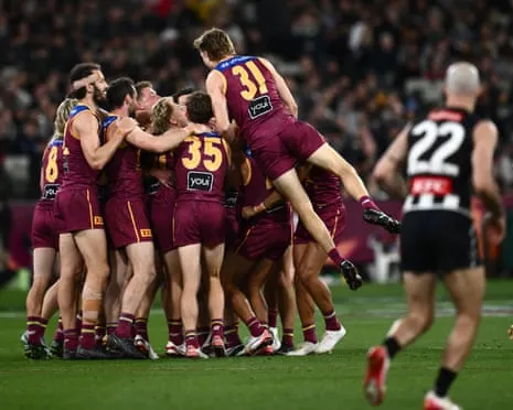 The Lions Demolish The Magpies to Secure Grand Final Showdown Against Geelong